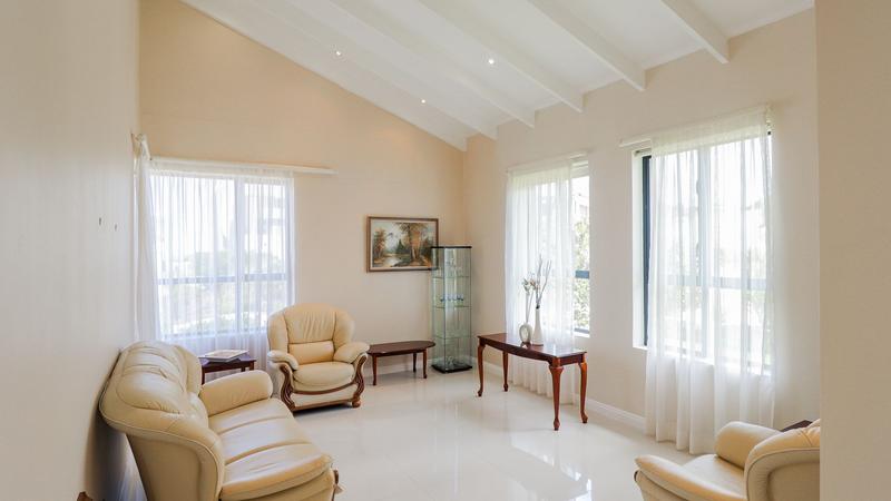 To Let 5 Bedroom Property for Rent in Pinnacle Point Golf Estate Western Cape